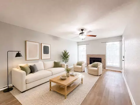 3900 Woodchase Dr #77, Houston, TX 77042