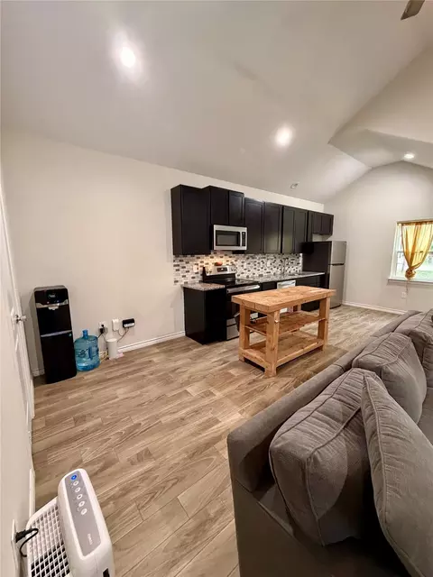 Kitchen - 16601 E Ivanhoe, Montgomery, TX 77316 photo 1 of 3