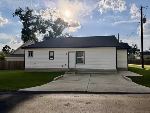 Exterior - 16601 E Ivanhoe, Montgomery, TX 77316 photo 1 of 1