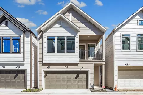 734 Curtin St, Houston, TX 77018