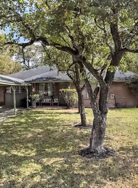 10130 Rockaway Dr, Houston, TX 77016