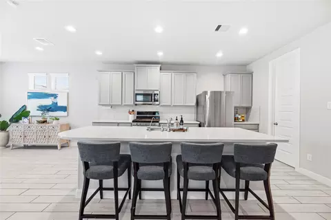 Kitchen - 3119 Cloud Forest Ln, Houston, TX 77080 photo 1 of 3
