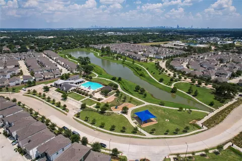 View/Area - 3119 Cloud Forest Ln, Houston, TX 77080 photo 3 of 5