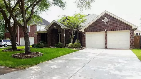 4506 Springfield Lakes St, Sugar Land, TX 77479