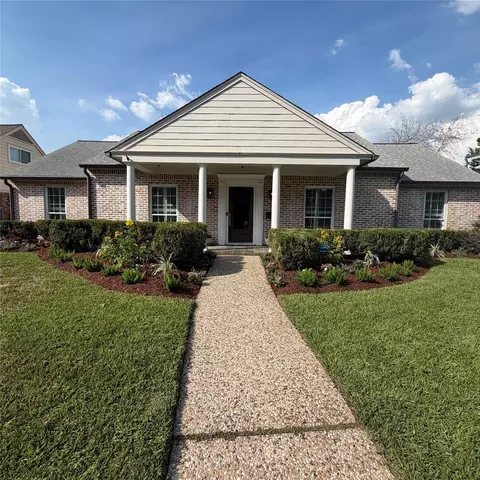 14426 Chadbourne Dr, Houston, TX 77079