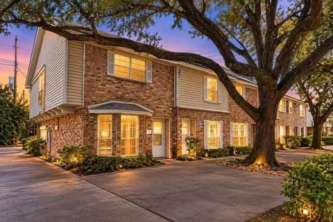 10652 Hazelhurst Dr #29, Houston, TX 77043