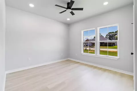 Bedroom - 599 Bridgeview Dr, Onalaska, TX 77360 photo 3 of 6