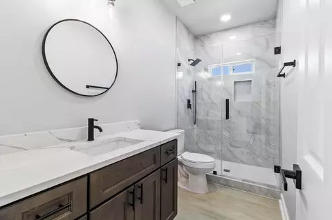 Bath - 599 Bridgeview Dr, Onalaska, TX 77360 photo 1 of 3