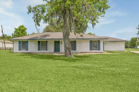 316 Rabbit Trl, Lake Jackson, TX 77566