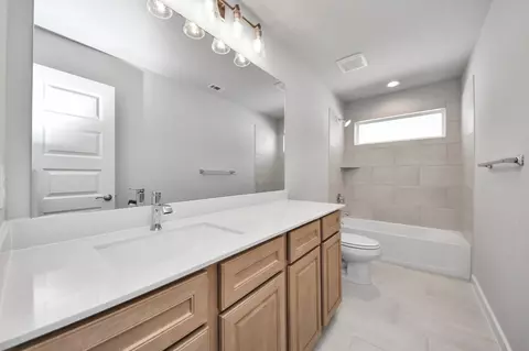 Bath - 3109 Skerne Spring Dr, Spring, TX 77373 photo 5 of 5