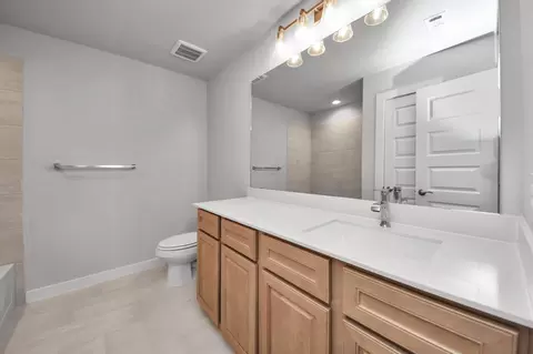 Bath - 3109 Skerne Spring Dr, Spring, TX 77373 photo 4 of 5