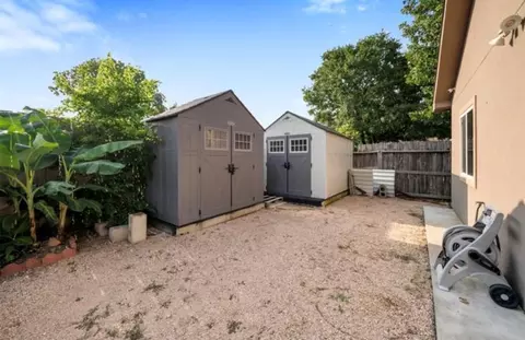 Exterior - 2526 Perez Rd, Pasadena, TX 77502 photo 6 of 6