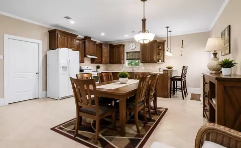 Dining - 2526 Perez Rd, Pasadena, TX 77502 photo 3 of 4