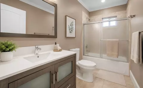 Bath - 2526 Perez Rd, Pasadena, TX 77502 photo 2 of 2
