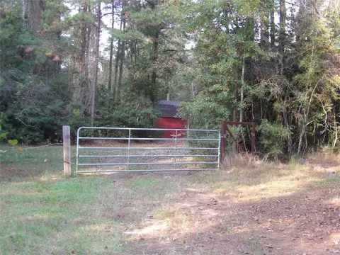 000 Fm 1013, Spurger, TX 77660