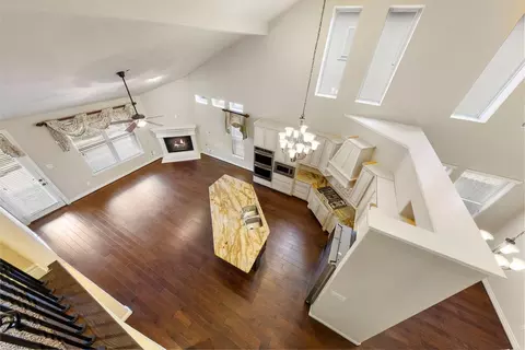 Entry Way - 9022 Centennial Dr, Conroe, TX 77384 photo 2 of 4
