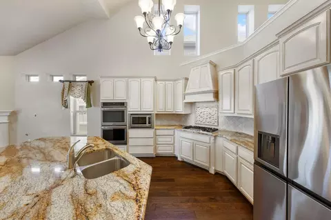 Kitchen - 9022 Centennial Dr, Conroe, TX 77384 photo 2 of 2
