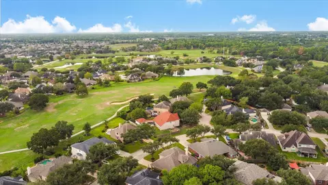 5718 Oakmoss Trl, Spring, TX 77379