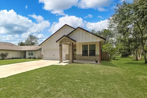 502 S Carroll St, La Porte, TX 77571