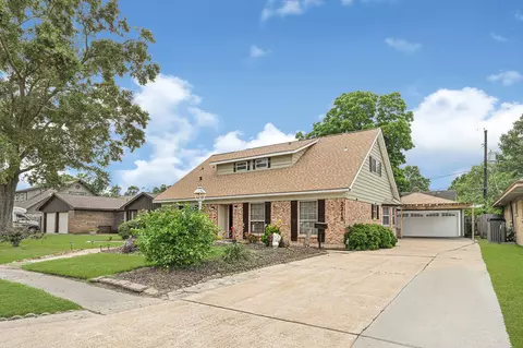 2218 Cherry Ln, Pasadena, TX 77502