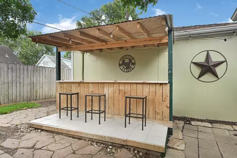Exterior - 2218 Cherry Ln, Pasadena, TX 77502 photo 4 of 6