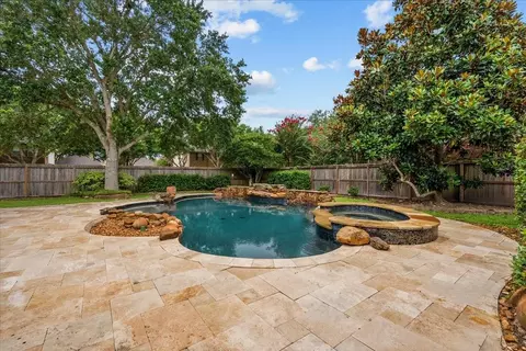 2876 Match Point Ln, Friendswood, TX 77546