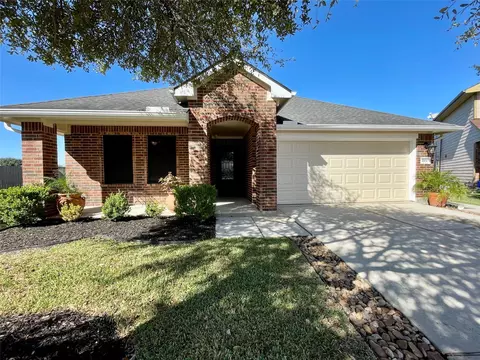 2102 Pickwick Pines Dr Ct, Humble, TX 77396