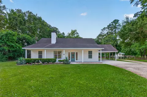 8626 Shadow Ln, Magnolia, TX 77354