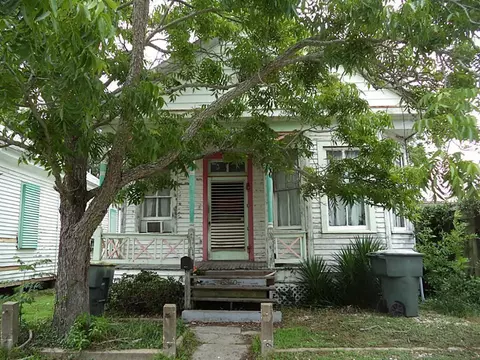3910 Avenue O 12 #1/2, Galveston, TX 77550