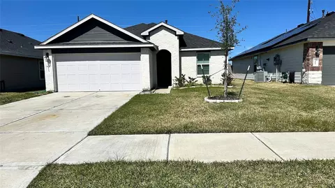 1103 Cattle Chute Ct, Rosharon, TX 77583