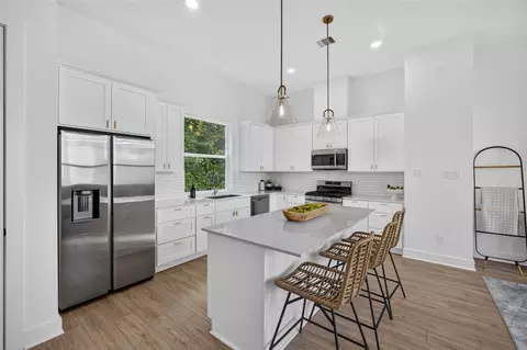 835 Rachel St #B, Houston, TX 77091