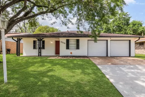 4206 Iris Ln, Deer Park, TX 77536