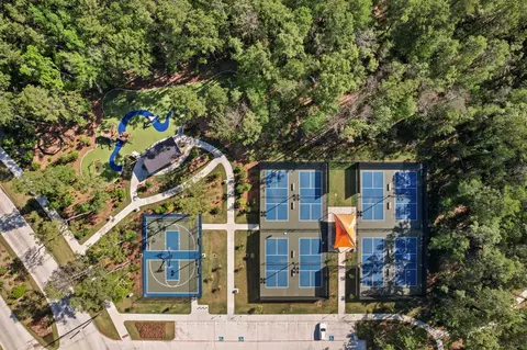 View/Area - 28002 Autumn Falls Ct, Spring, TX 77386 photo 4 of 6