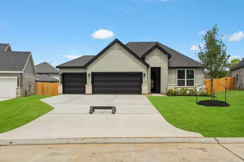 4613 Vernal Loop Dr, Conroe, TX 77303
