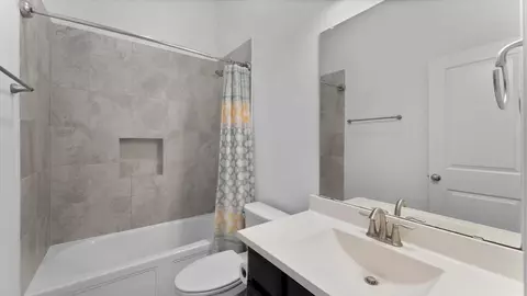 Bath - 32001 Birch Briar Ct, Spring, TX 77386 photo 8 of 8