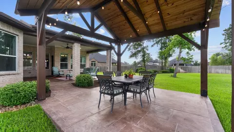 Exterior - 32001 Birch Briar Ct, Spring, TX 77386 photo 5 of 8