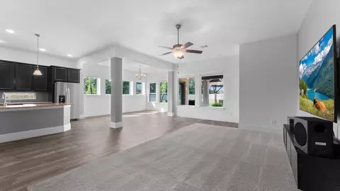 Living - 32001 Birch Briar Ct, Spring, TX 77386 photo 3 of 6