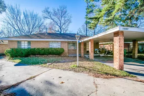 10201 Homestead Rd, Houston, TX 77016