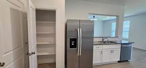Kitchen - 15000 Rustic Moon Rd, Conroe, TX 77302 photo 6 of 6