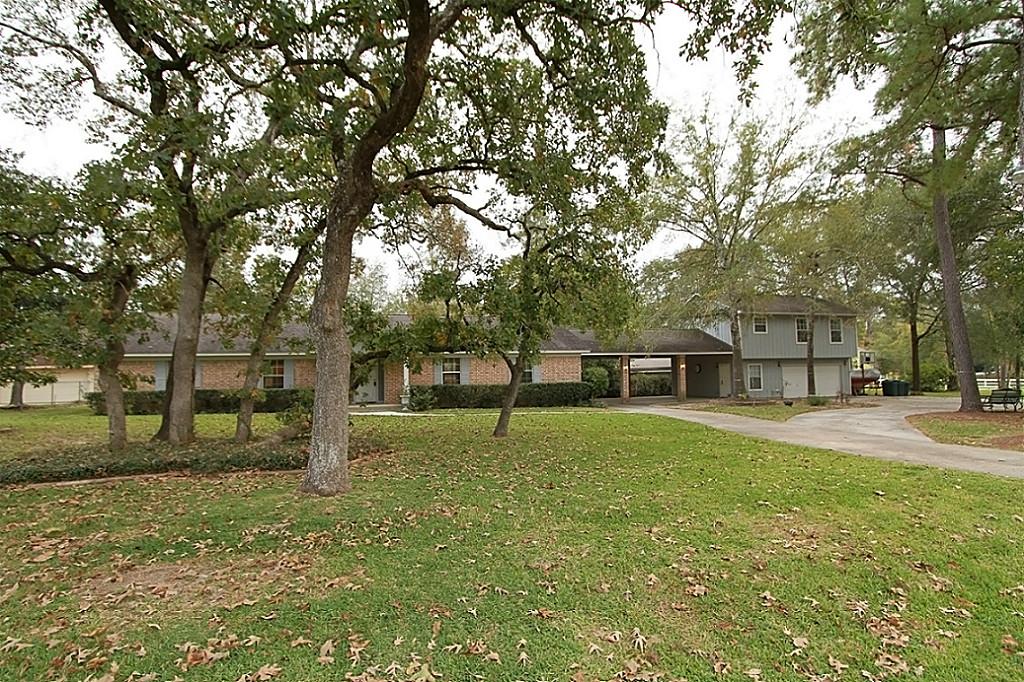 915 Kip Ln, Pinehurst, TX 77362 photo 1