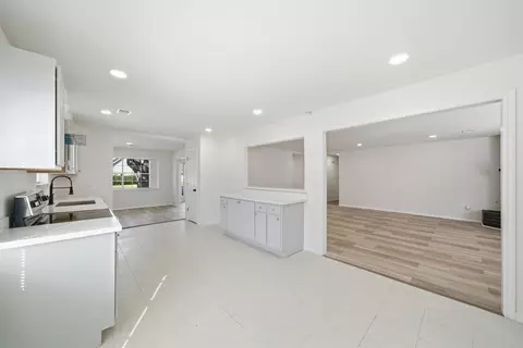 7230 Bayou Forest Dr, Houston, TX 77088