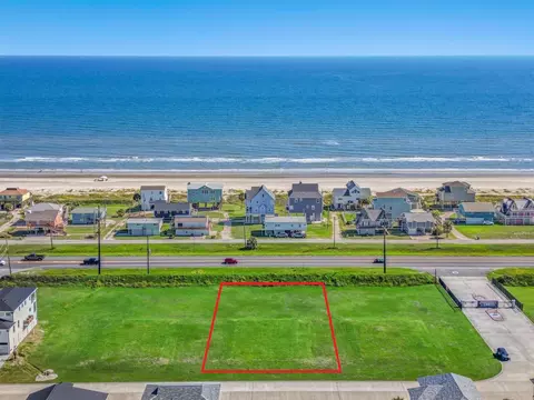 21209 Scissor Tail Ln, Galveston, TX 77554