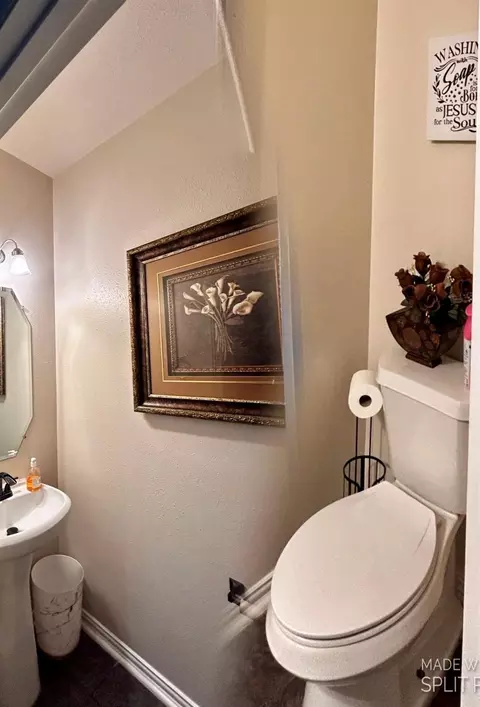 Bath - 3114 Double Jack Ct, Spring, TX 77373 photo 3 of 4