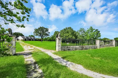 12746 Roy Rd, Pearland, TX 77581