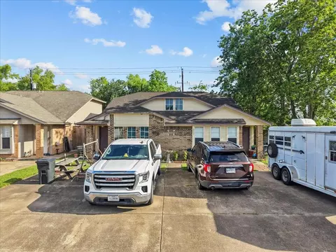 6602 Tamar Dr #A B, Pasadena, TX 77503