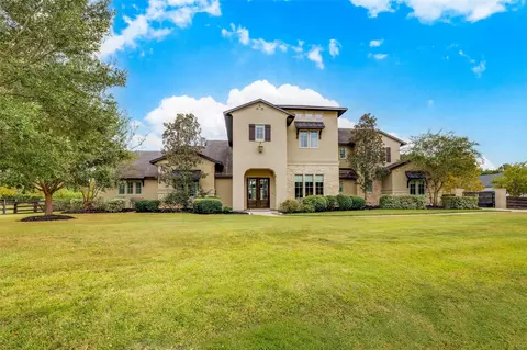 6 Copper Bottom Dr, Tomball, TX 77377