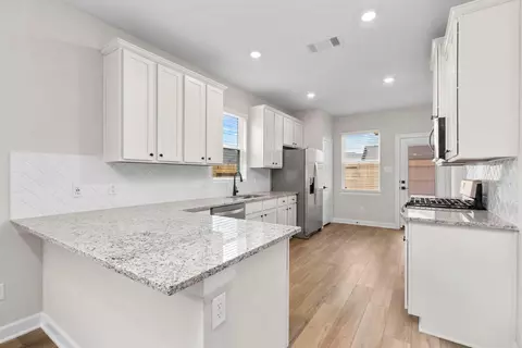 Kitchen - 1130 Campside Dr, Beasley, TX 77417 photo 1 of 1