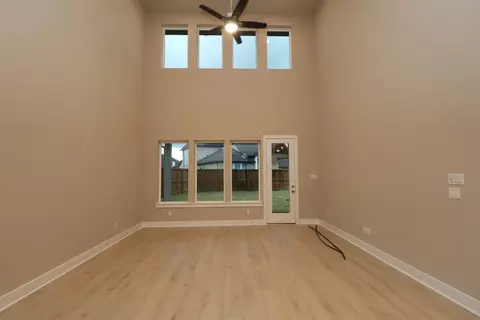 Living - 5143 Enchanted Pnes, Spring, TX 77386 photo 2 of 2