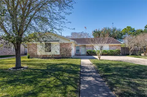 11302 Blackhawk Blvd, Houston, TX 77089