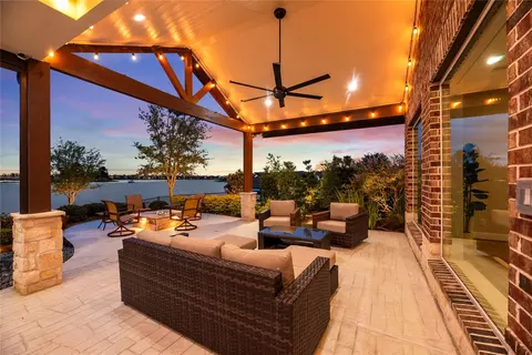 10519 Painted Crescent Ct, Cypress, TX 77433